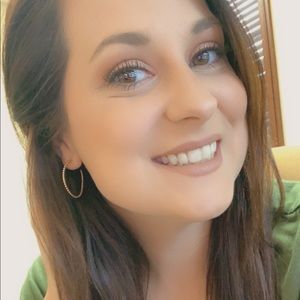 Meet your Posher, Stacie